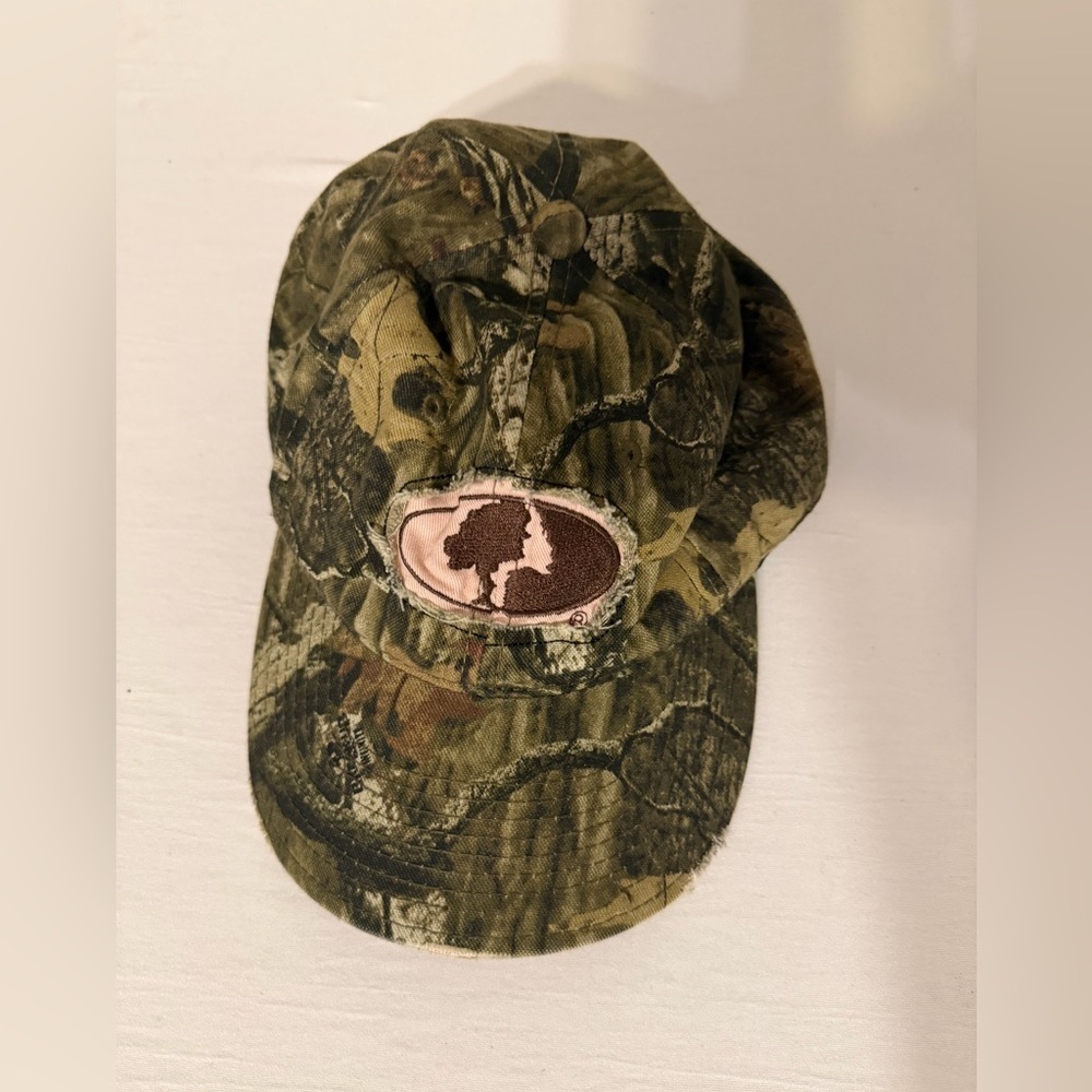 Mossy Oak Camouflage Hat with Pink